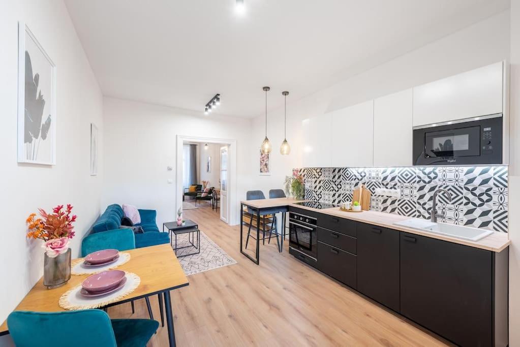 Sweet Cozy Apartment Prague Close To Mala Strana Екстер'єр фото